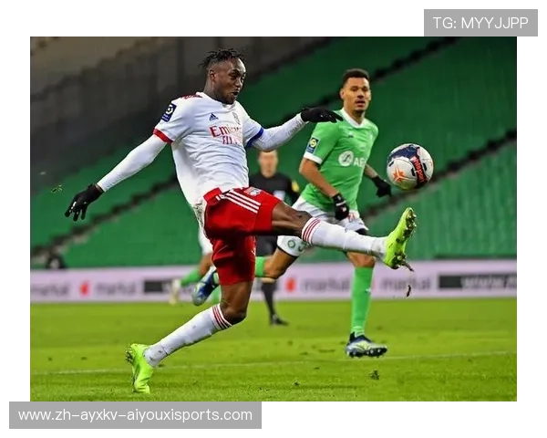 法甲球队进攻战术演变从单打独斗到团队协同的转型